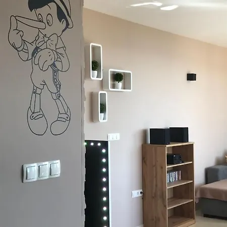 Apartment Pinocchio *